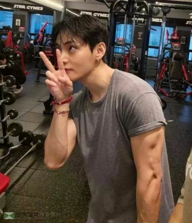  /사진=방탄소년단 뷔 SNS