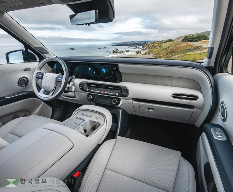  여유로운 공간과 세련된 감각이 돋보이는 2026 팰리세이드 캘리그라피 트림의 실내. [사진제공=현대차]