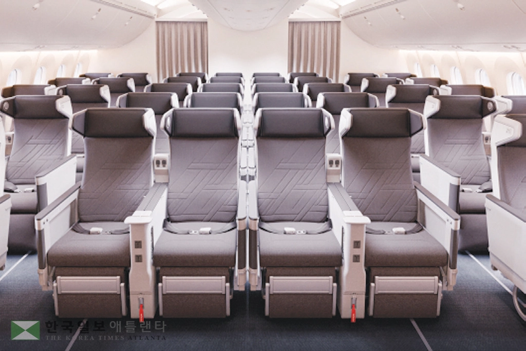 대한항공이 9월 중순부터 도입하는‘프리미엄석'예상이미지. <대한항공>