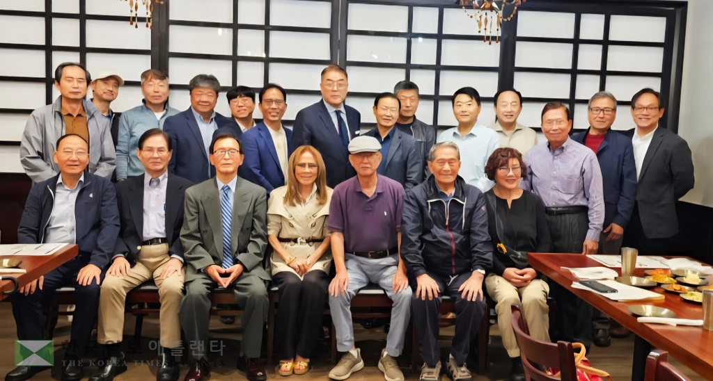 한양대 조지아 동문들이 본교에서 방문한 관계자들과 함께 4일 저녁 한자리에 모였다.