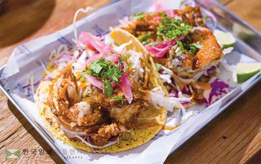 서울 동대문구 경동시장에 위치한 멕시코 음식점 '페스카데리아'의 '소프트쉘 크랩 타코'. <장준우 제공>