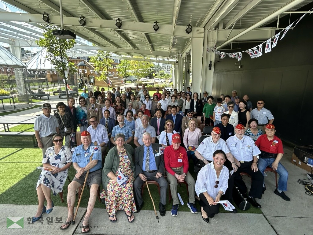 샬롯한인회 광복 80주년 기념식 참석자들이 한자리에 모였다.