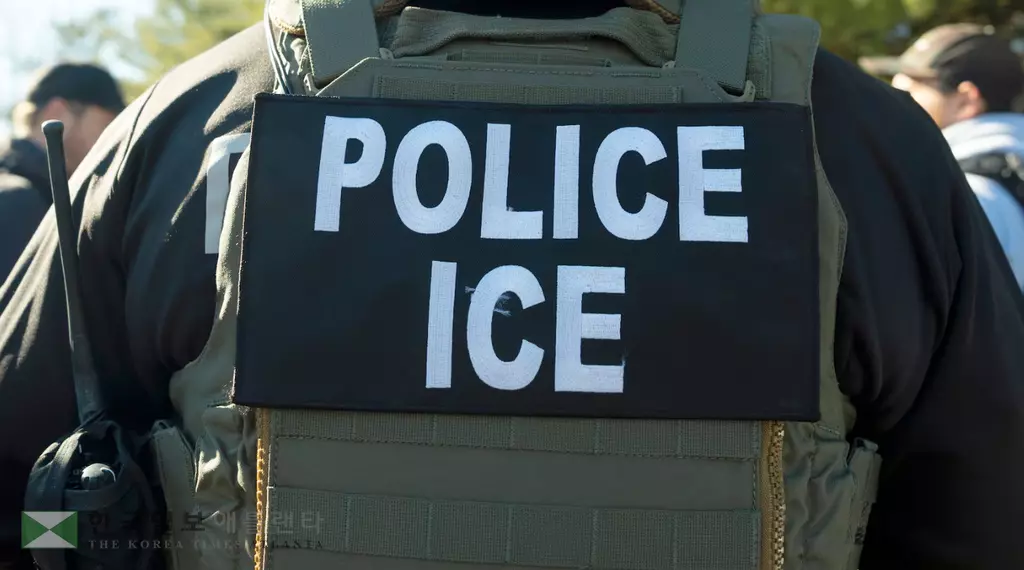사바나 인근 라티노 밀집 거주지에서 ICE 요원이 경찰 순찰차에 동승해 이민단속을 실시해 논란이 일고 있다.<사진=셔텨스톡>