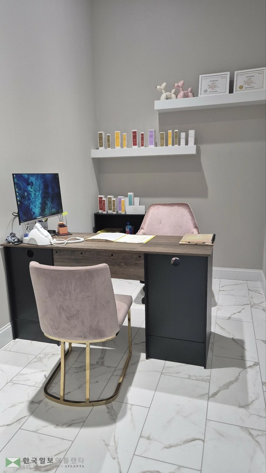 탑 스칼프 한국 최초의 두피 탈모 전문점 상담실.