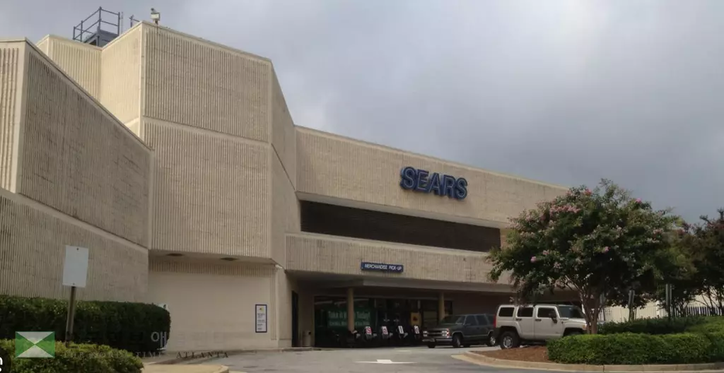 귀넷 몰 시어스 백화점 부지. 팬데믹 기간 동안에는 대규모 백신 접종 센터로 활용됐다.<사진=한국일보 자료사진>