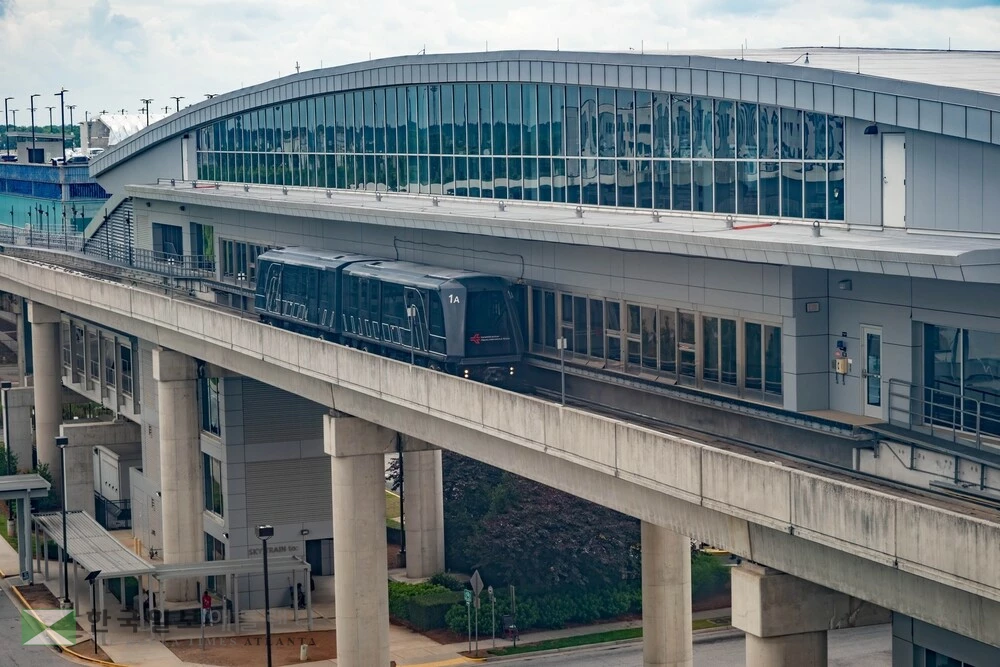 애틀랜타 공항열차 운행 모습. 현재 프랑스 철도업체 알스톰 소속 100여명의 직원이 운영 유지 업무를 맡고 있다.<사진=셔터스톡>