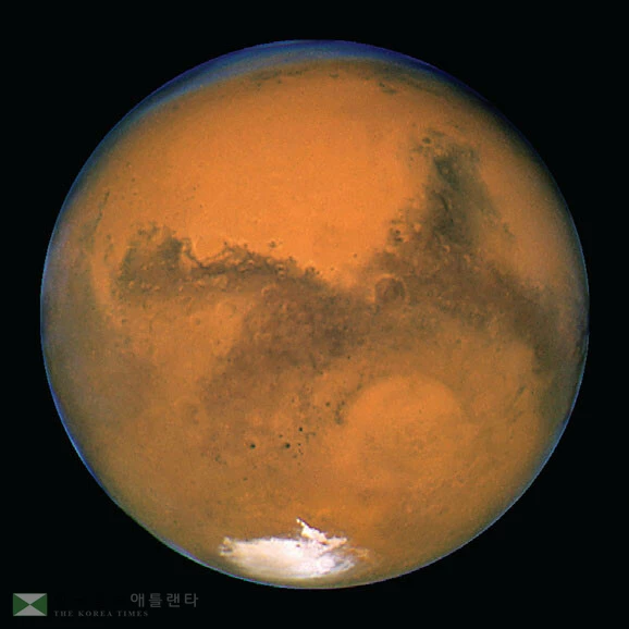 NASA의 허블 천체망원경이 지난 2003년 포착한 화성 사진. [로이터]