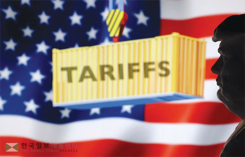  도널드 트럼프 대통령이 다음 달부터 의약품과 트럭 등에 대한 관세를 발표했다. [로이터]
