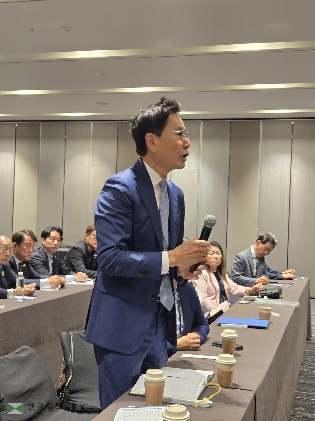 발언하는 박은석 한인회장.