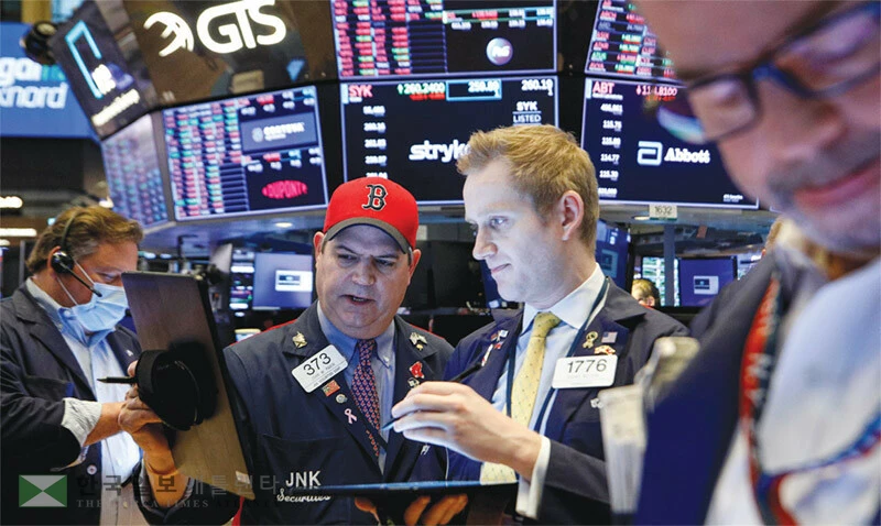  뉴욕증시가 지속적인 상승세를 기록하면서 주식에 투자하는 미국인들의 비중도 사상 최대를 기록했다. [로이터]