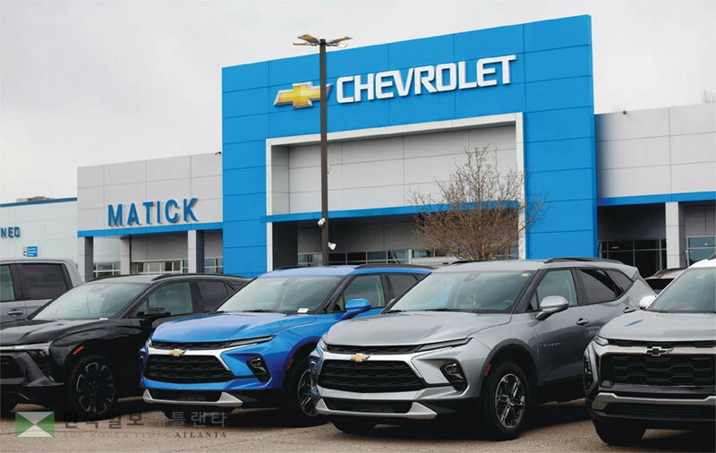  트럼프 행정부의 관세 정책이 해외는 물론 미국 자동차 업계에도 판매가격 증가와 이에 따른 판매 감소 등 직격탄을 날리고 있다. [로이터]