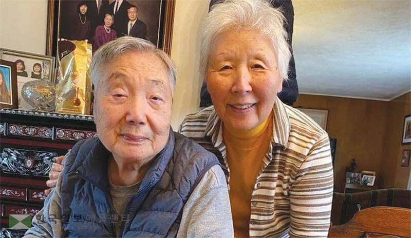  홍영자씨가 남편 고 이순원 교수의 생전에 함께한 모습. [연합]