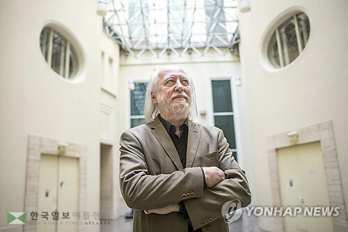 크러스너호르커이 라슬로
[EPA 연합뉴스 자료사진. 재판매 및 DB 금지]