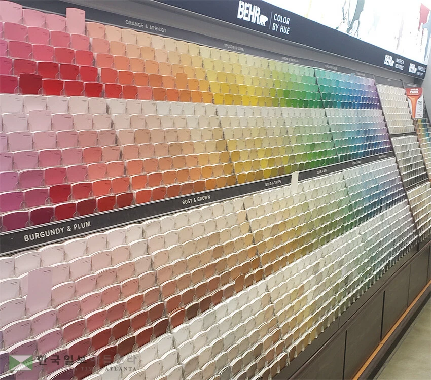 기온이 온화하고 습도가 낮은 가을은 페인트 작업에 최적의 계절로 여겨진다. 업체와 일정 및 비용 조절면에서도 가을이 유리하다.<준 최 객원기자>