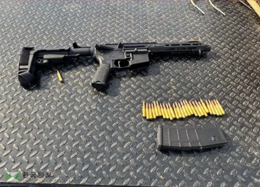 케이글의 차량에서 발견된 소총 1정과 실탄 27발.<사진=FBI>