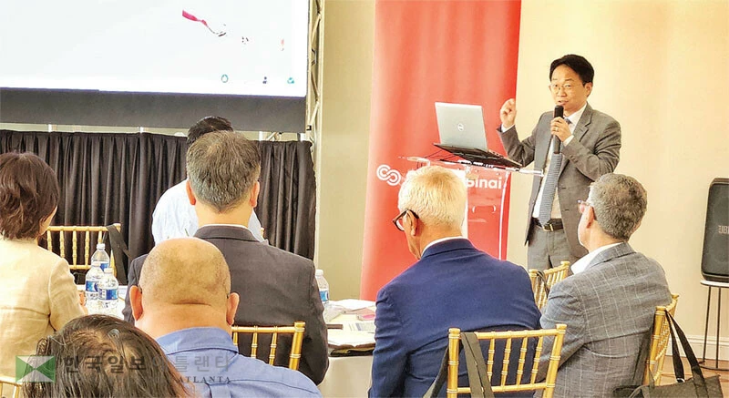  시더스-사이나이 간암 프로그램의 양주동 박사가 한인 암 현황을 설명하며 ‘어스파이어’ 연구 참여를 독려하고 있다. [박상혁 기자]