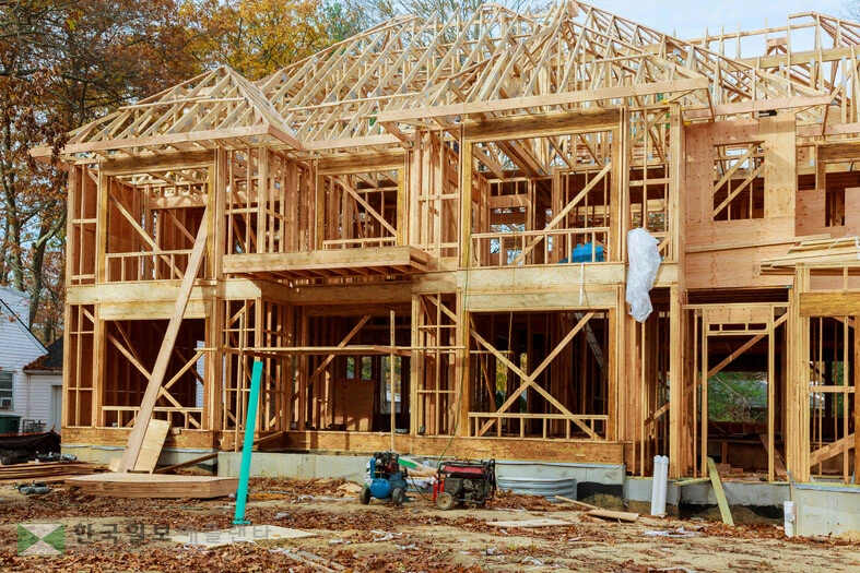 주택과 그 아래의 토지가 함께 등기돼 있다면, 해당 주택은‘부동산’으로 분류된다. 이 경우 일반 주택과 동일한 일반 모기지 대출을 통해 대출을 받을 수 있다. <사진=Shutterstock>