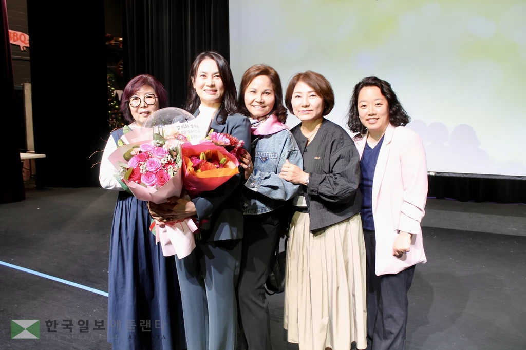 켈리 최 권사 취임 축하.