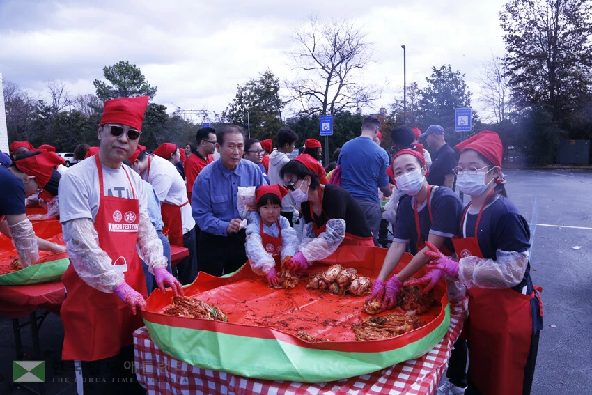 우리 가족 다 왔어요.