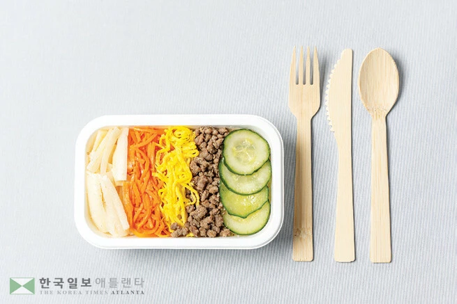 대한항공의 친환경 기내식 용기.