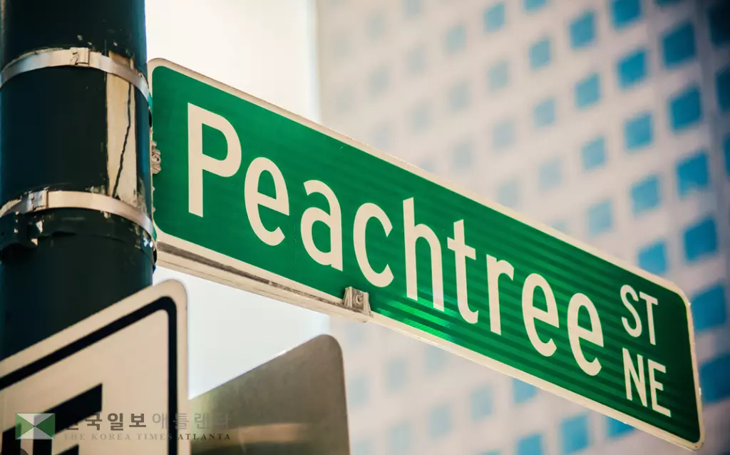 도심을 지나는 피치트리 스트리트에서는 보행자 사망사고가 잇따라 내년 월드컵 개최를 앞두고 언전에 대한 우려가 커지고 있다.