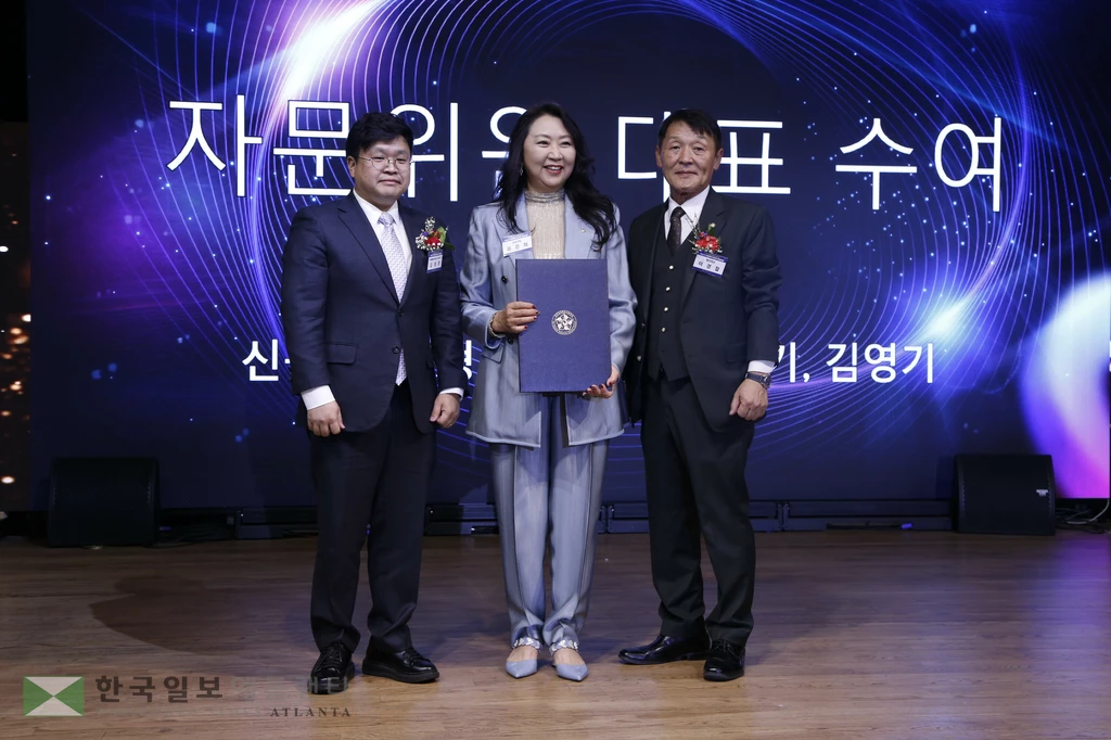 유은희 자문위원 위촉장 전수.