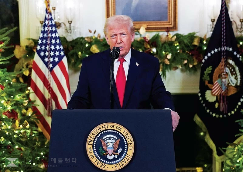  트럼프 대통령이 17일 대국민 연설을 하고 있다. [로이터]