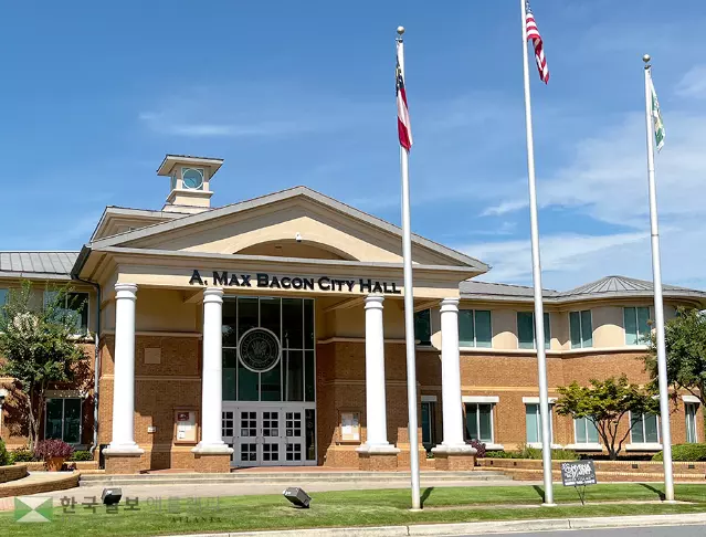 스머나가 조지아 도시 중 은퇴 후 가장 살기좋은 도시로 선정됐다. 스머나 시청 전경<사진=스머머시 웹사이트>