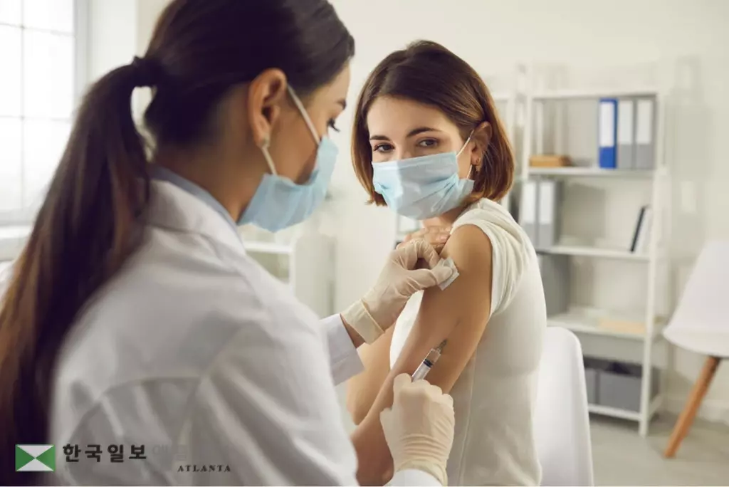 독감이 빠르게 확산되자 주 보건국은 생후 6개월 이상 유아 포함 모든 주민들에게 독감백신 접종을 권고하고 나섰다.<사진=셔텨스톡>