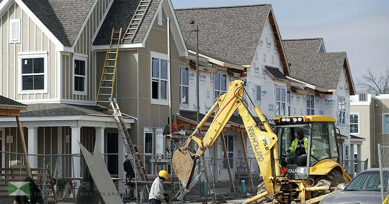  새해 주택시장에서 재산세와 주택보험료, 모기지 비용 급증이 주택 소유자들이 직면할 최대 리스크 중 하나라는 지적이다. 캘리포니아의 한 주택단지 전경. [로이터]