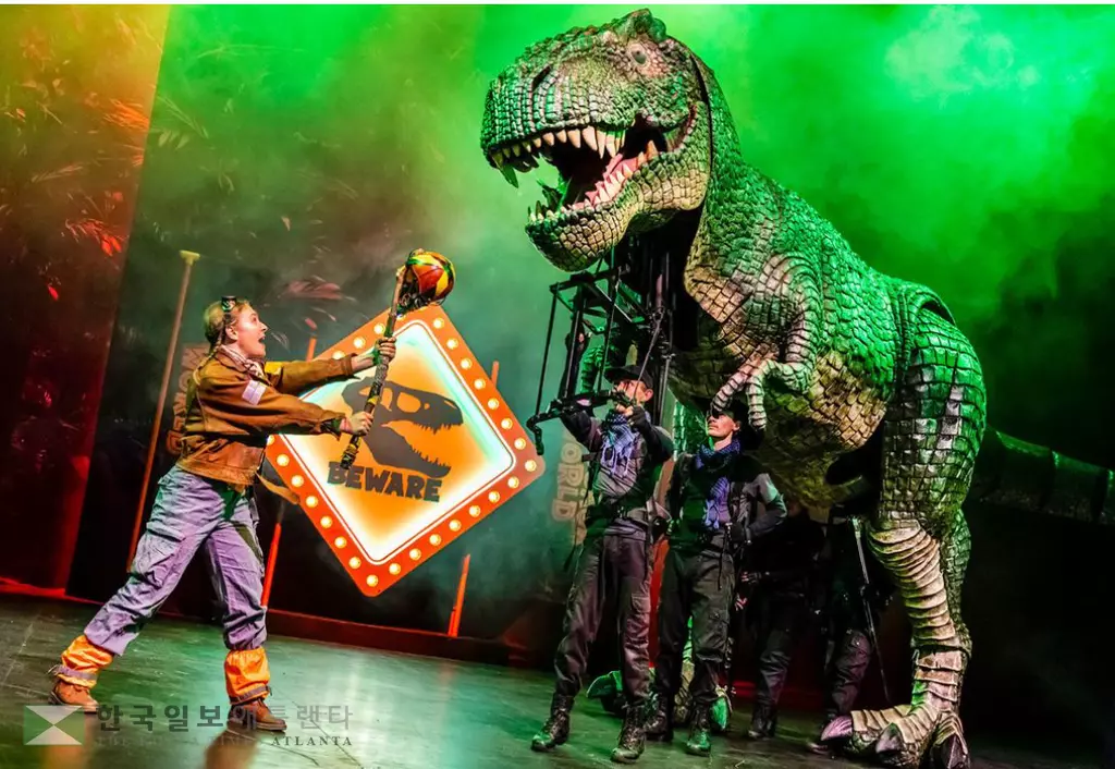 가족을 위한 최고 인터랙티브 공연으로 평가받는 다이노소어 월드 라이브 공연이 2월 7일 개스사우스에서 펼쳐진다.<사진=다이노소어 월드 라이브 제공>