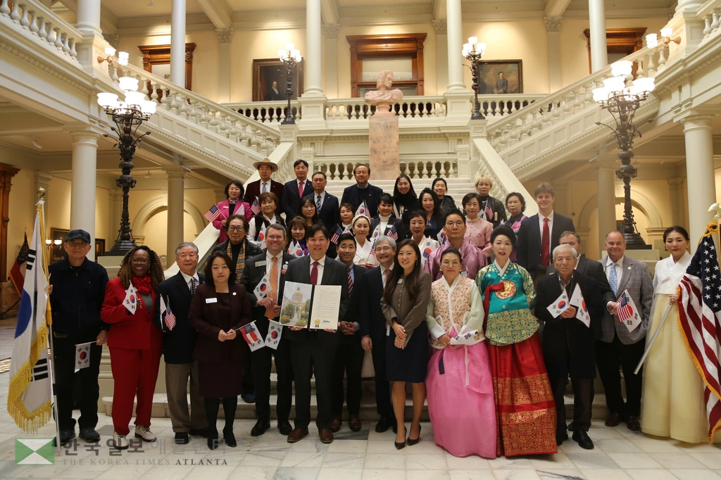 13일 조지아 주하원 미주한인의 날 결의안 선포식에 참석한 한인들이 한자리에 모였다.