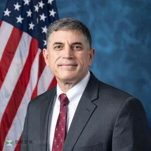 앤드류 클라이드 연방하원의원