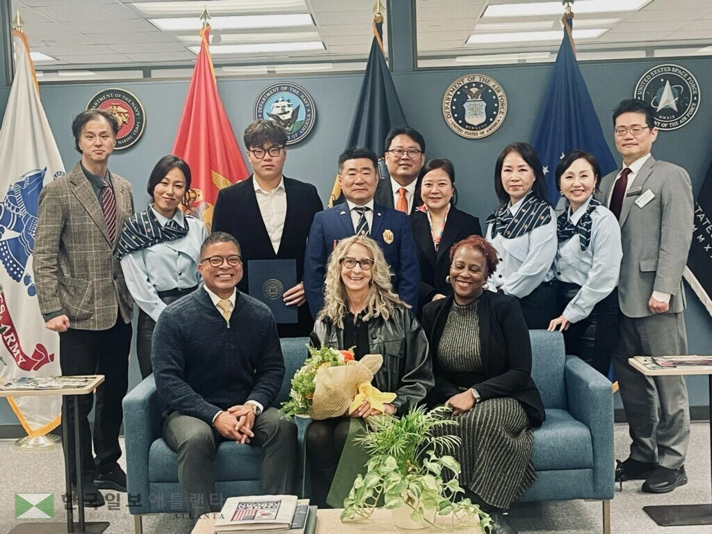 조지아 보훈처장과의 간담회에 참석한 향군 미 남부지회 회원들이 함께 했다.