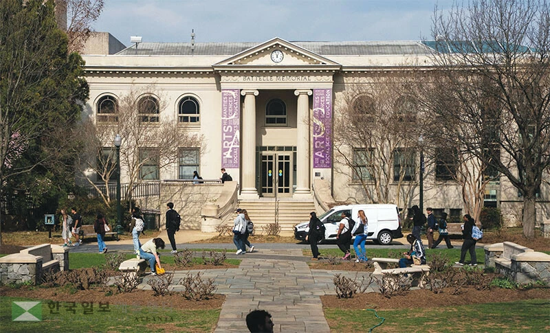  많은 학생이 전공 미정으로 지원하거나 대학에 입학한 뒤에 전공을 바꾸기도 하는데, 이런 결정들이 입시에 부정적인 영향을 미치지 않는다. [로이터]