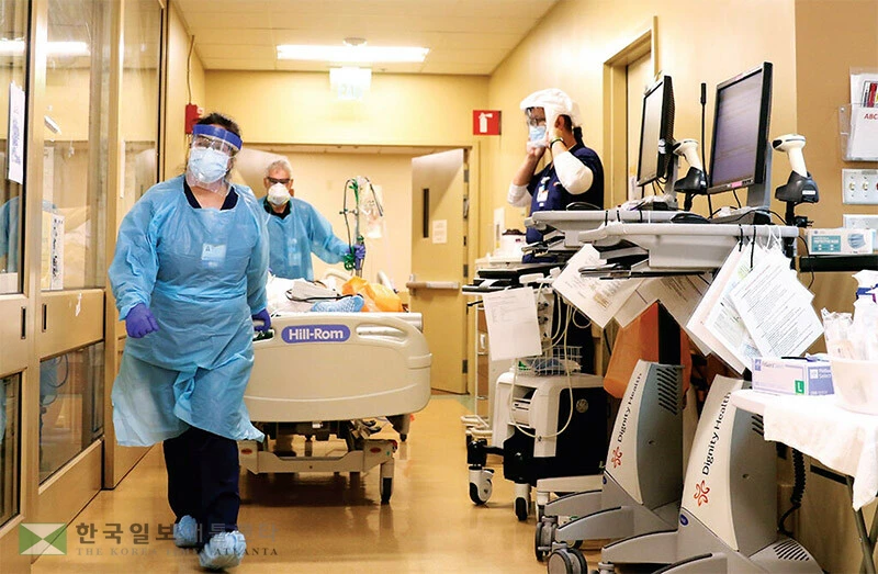  올해 의료 보험료가 연방정부의 지원금 축소 등으로 역대 최고 수준으로 급등할 것으로 예상되며 미국민들의 재정적 부담이 한층 가중되게 됐다. [로이터]