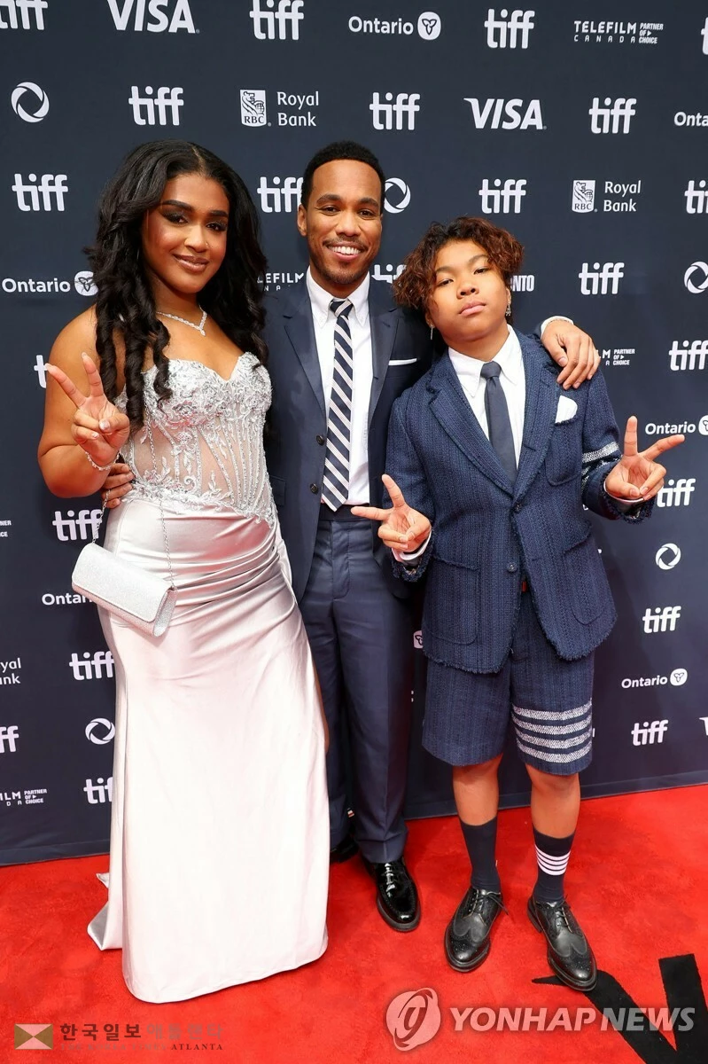 2024년 토론토국제영화제 참석한 앤더슨 팩과 아들 소울 라시드(오른쪽)[AFP 연합뉴스 자료사진. 재판매 및 DB 금지]