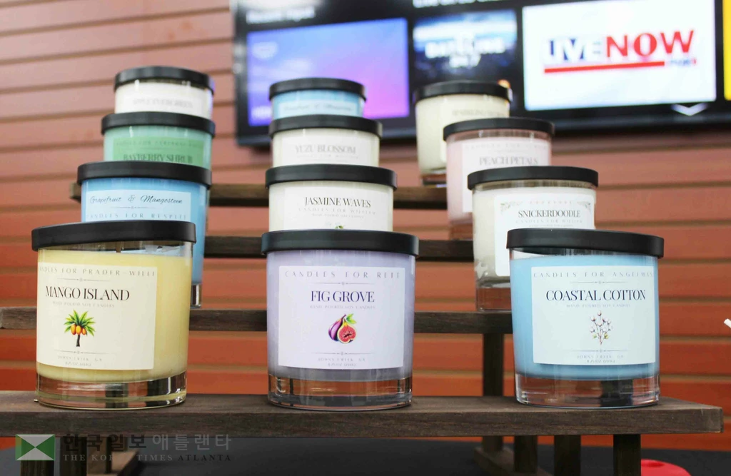 '캔들스 포 윌리엄'에서 판매하고 있는 향초들 모습.