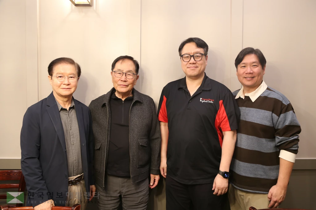 오는 3월 14일 앤디 김 연방상원의원 애틀랜타 후원행사 준비위원들이 10일 둘루스에서 모임을 가졌다. 왼쪽부터 박형권, 박선근, 스티브 한, 마이클 박씨.