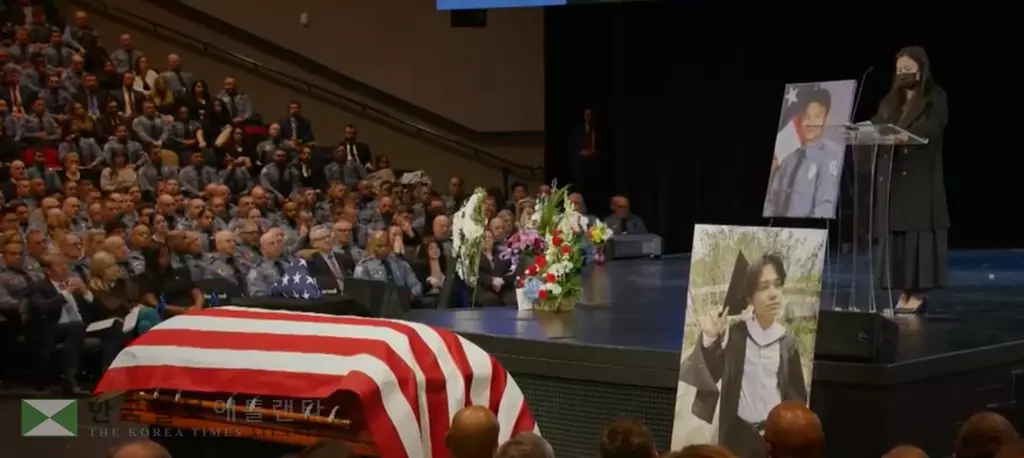 지난달 7일 로렌스빌 12스톤 교회에서 열린 고 타망 경관 장례식 모습.<사진=ANF>