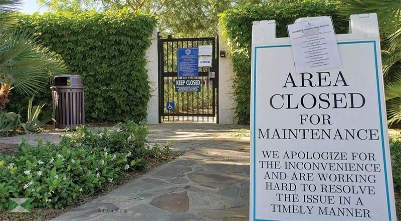  HOA가 수영장, 클럽하우스, 테니스 장과 같은 공용 편의시설을 관리해 주택 가치를 보호해주는 것은 장점으로 꼽힌다. [준 최 객원기자]