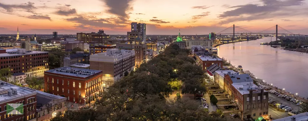 2023년 조지아에서 가장 많은 순유입인구를 기록한 곳은 서배나가 있는 채텀 카운티였다. 서배나항 야경.