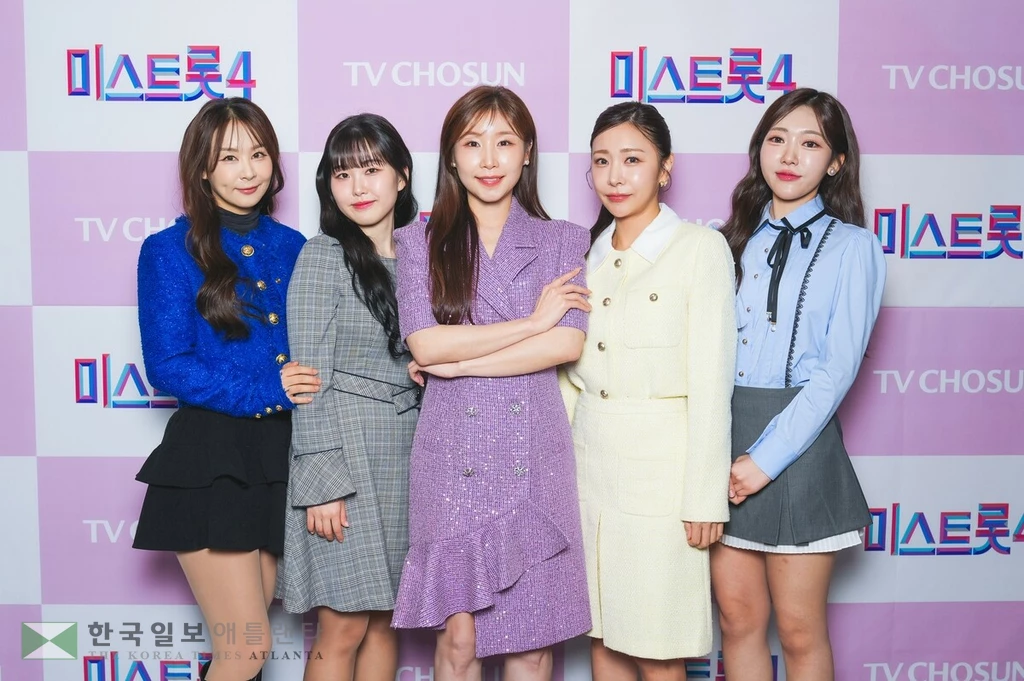 '미스트롯4' 톱5 윤태화 홍성윤 이소나 허찬미 길려원(왼쪽부터)[TV조선 제공.]