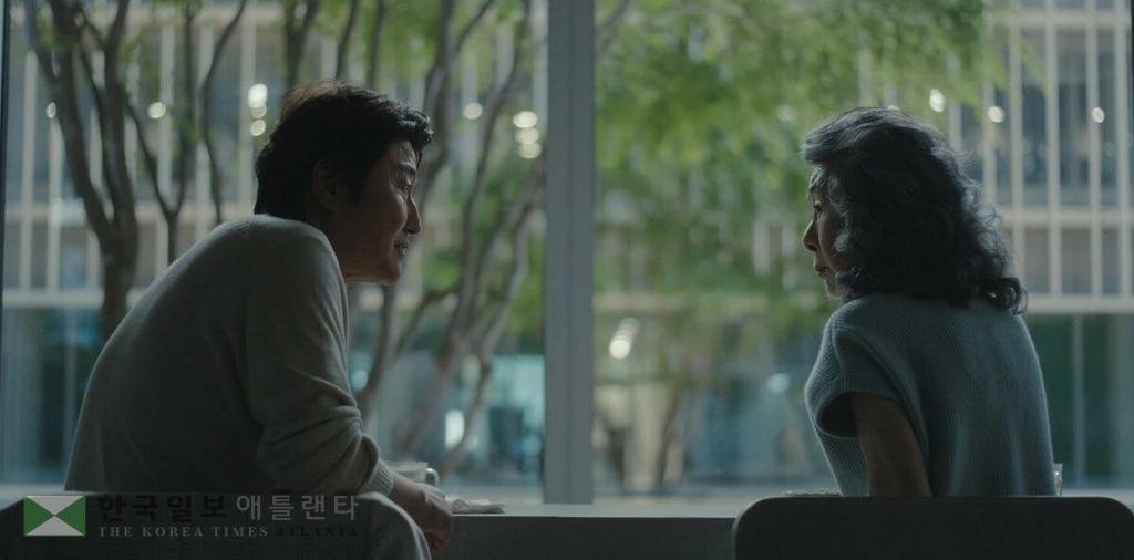 '성난 사람들' 시즌2 송강호, 윤여정(좌측부터)[넷플릭스 제공. 재판매 및 DB 금지]