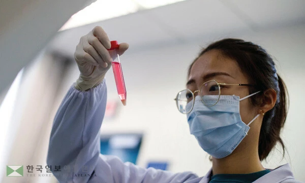  고교 시절 인턴십은 단순한 스펙 쌓기를 넘어, 전공과 진로를 고민해 볼 기회를 제공한다. 목적이 분명한 인턴십 경험일수록 장기적으로 더 긍정적인 결과를 가져온다. [로이터]