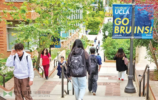 미국 대학 유학비자 장벽이 더욱 높아지고 있다. 한인 유학생들이 많은 UCLA 캠퍼스. [박상혁 기자]
