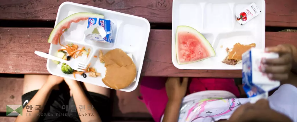 주정부의 여름방학 급식 프로그램 참여로 조지아 110만 가구가 지원 받을 수 있을 것으로 추산된다.<노 키드 헝그리 웹사이트>