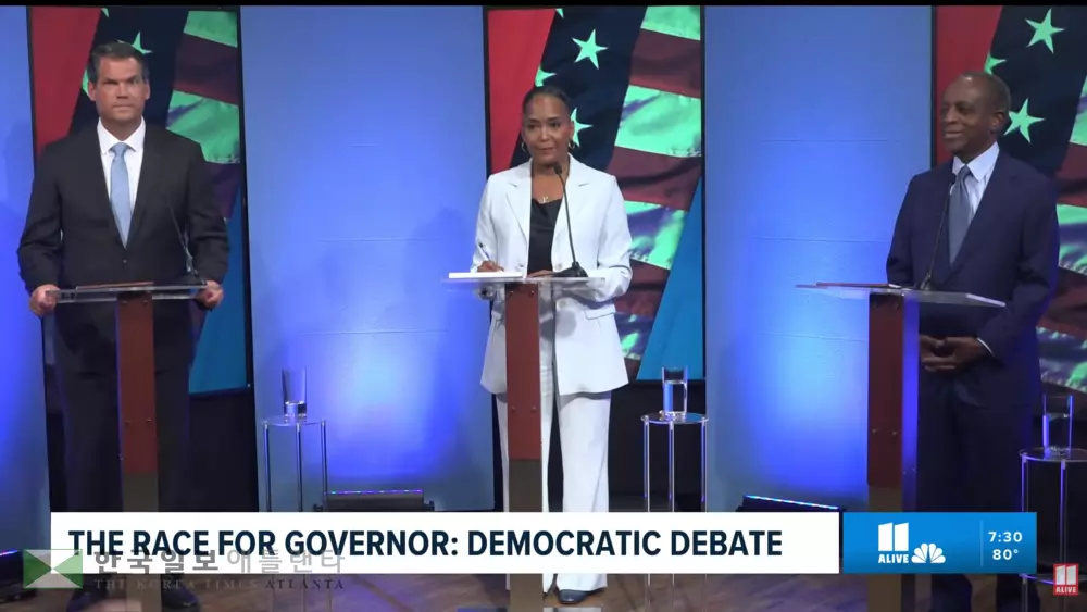 지난 15일 후보자 토론회에 나선 민주당 주지사 후보들. 왼쪽부터 제프 던컨, 키샤 랜스 바텀스, 마이클 서몬드.<사진=11얼라이브 유튜브 영상 캡처>