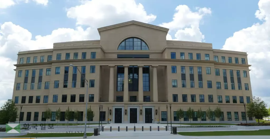 조지아 대법원은 내달 9일 에비선거를 통해 임기가 만료되는 2석의 대법관 자리를 채운디.조지아 대법원 청사 전경.<WABE>