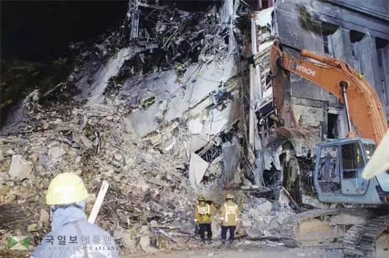 <사진>9·11 테러로 처참하게 부서진 펜타곤